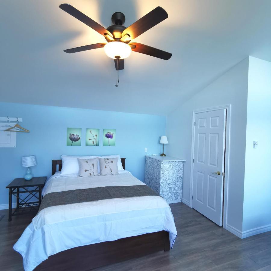 Knotty Pine Ocean Front Suite - Adults Only Ингониш Экстерьер фото