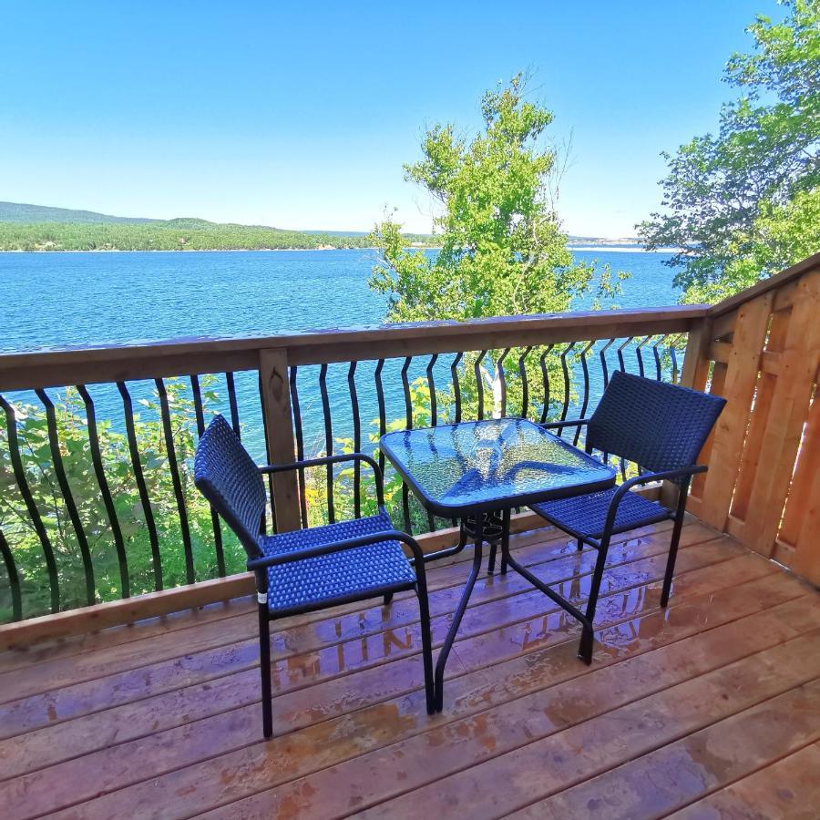 Knotty Pine Ocean Front Suite - Adults Only Ингониш Экстерьер фото