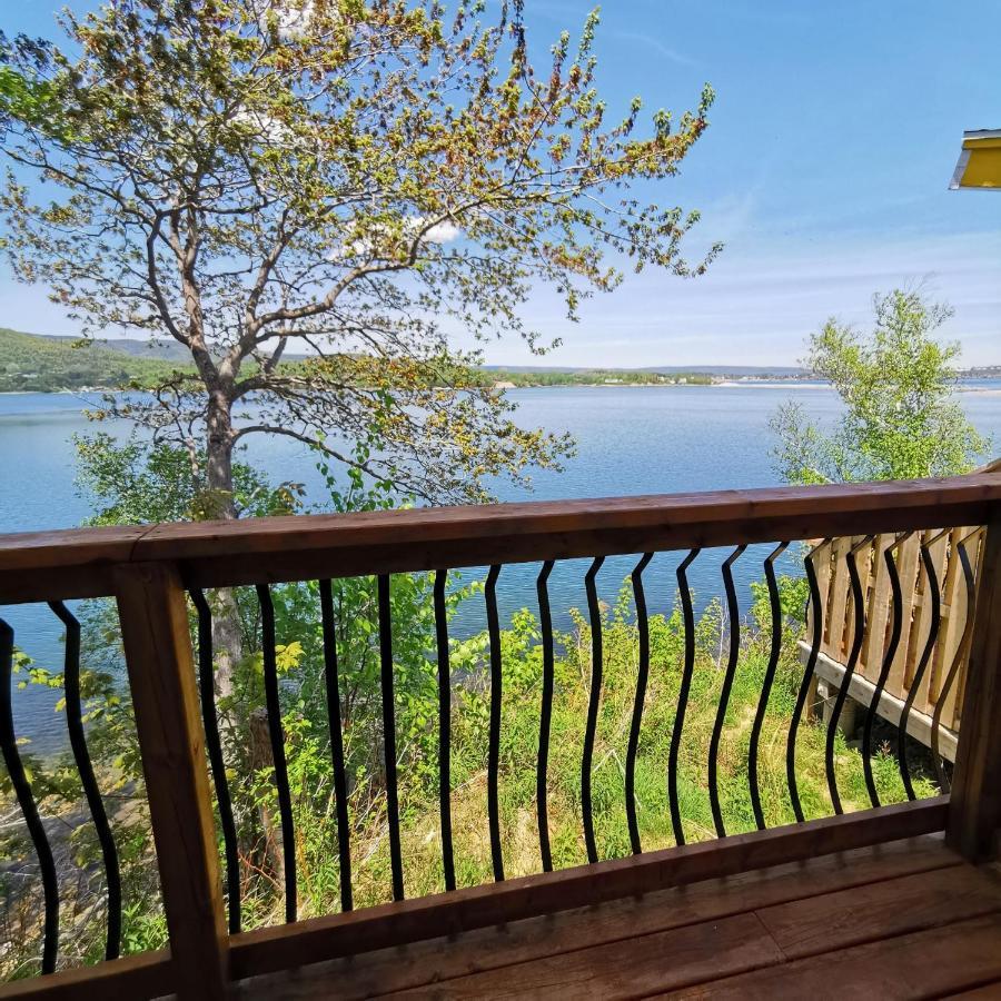 Knotty Pine Ocean Front Suite - Adults Only Ингониш Экстерьер фото